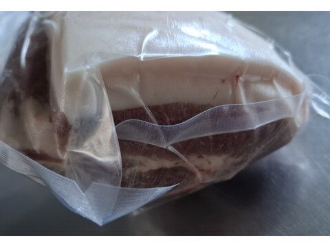 ジビエ　イノシシ　モモ　ブロック　1090g