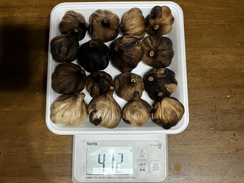16 自然栽培　黒にんにく 人気　たっぷり32個
令和7年度新物　食べやすくて美味しい
