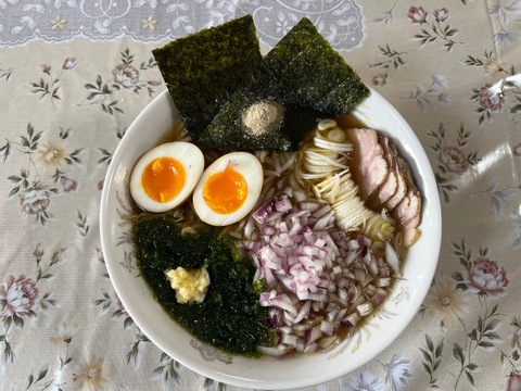 「白ネギ」とろ〜り柔らか♡甘さある長ネギ～カットネギこだわりの果物堆肥2㎏80サイズ＜白い部分のみ1/3に切って箱に詰めてお届けします！＞