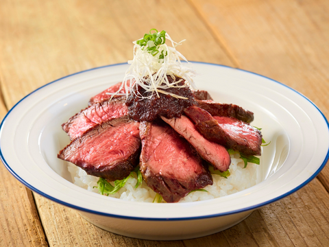 ＼ 新商品 ／ フランクステーキ300g　濃厚な旨みとしっかりした食べ応え♪