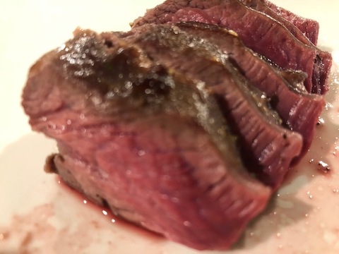 【冬ギフト】
高たんぱく・高鉄分・低カロリー
ヘルシーなエミューステーキ150g×4個