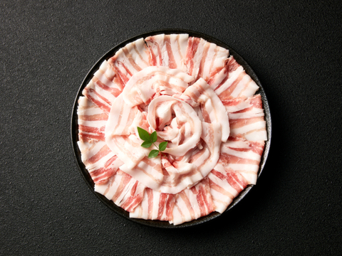 【冬ギフト】《鹿児島伝統の黒豚 3～4人前》しゃぶしゃぶ堪能セット 〈ロース・肩ロース・バラ〉【のし対応】