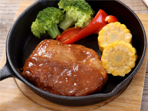 ＜タイムセール＞ボリューム満点でやわらかい！「元気豚　厚切りモモ肉のステーキ（BBQソース）　280ｇ」【313】