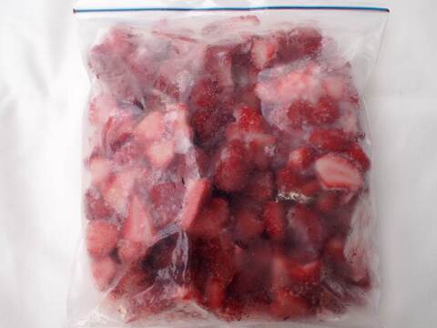 長期保存で便利！熊本産スムージー用大盛り冷凍イチゴ3キロ