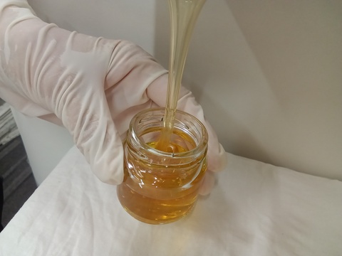 【非加熱・無添加】蜜の女王！アカシア　はちみつ　150g