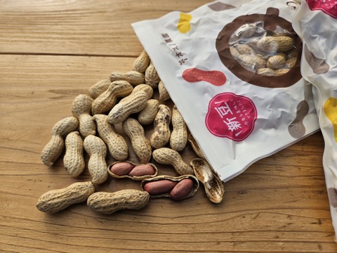 【令和7年産新物始まりました！】【合計１㎏越え】千葉県産落花生『Qなっつ』270g×4P 【冬ギフト】