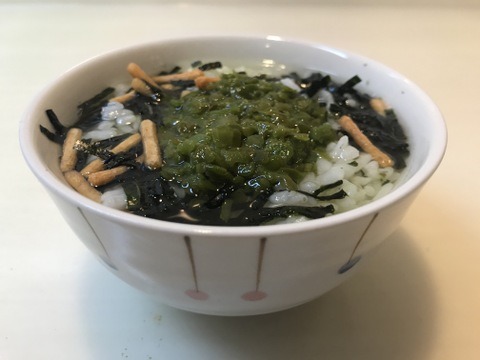 ネバトロ！【産地直送】たたきめかぶ200ｇパック5本 伊勢志摩産　鳥羽市の離島・菅島沿岸で収穫！　人気のおみやげ　鳥羽のお土産28選　NIPPONFOODSHIFT入賞商品