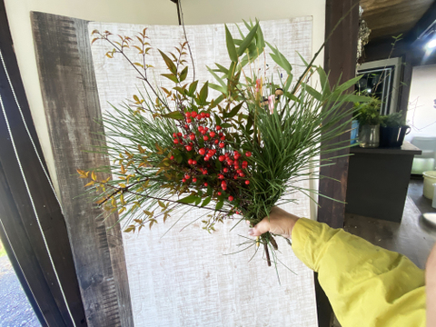 【正月用の松竹梅】「華やかに迎える新年の正月を華やかなお花で、みんなと一緒に新しい年を迎えませんか？