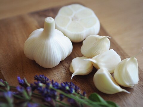 田子町産にんにく１ｋｇ【バラ】