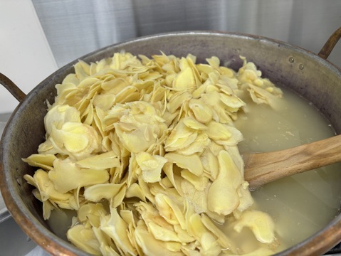 【冬ギフト】濃厚生姜！【生姜シロップ】180ml×3本箱入り