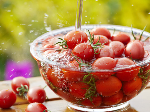 シュガープラム2kg 糖度10度以上の高リコピン薄皮フルーツミニトマト そのまま冷やして生食がおススメです！ 高糖度ミニトマト(300004)