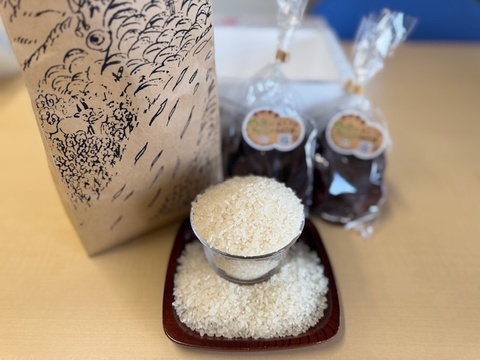 野どか菜セット①
肉厚プリプリ生きくらげ(黒)120g×2Pと宮城県令和7年度産ツヤツヤひとめぼれ1㎏のセット