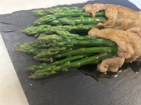 甘さしっかり 春採れアスパラ Mサイズ800g｜毎日使える万能サイズ