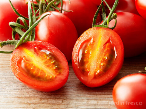 高糖度・高リコピン(13mg)ミニトマトシュガープラム超濃厚ジュース9本セット、旨味と甘さで料理にも使えます(300177)