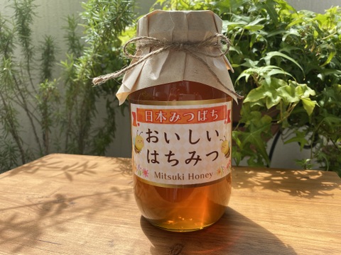 日本蜜蜂の2年熟成生ハチミ1200g+220g×3個+ 100g小瓶おまけ付き　非加熱／無添加