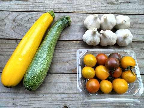 【天日干しにんにく使用】青森県十和田市産黒にんにく600g（24玉前後）