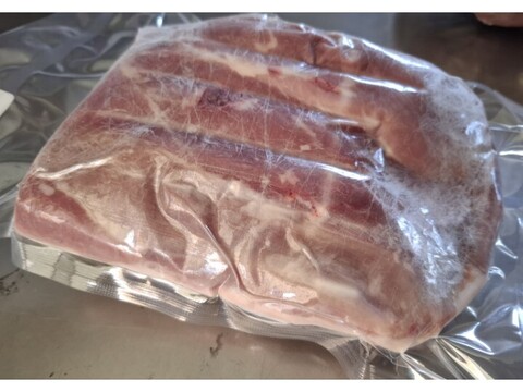 ジビエ　イノシシ　モモ　ブロック　650g