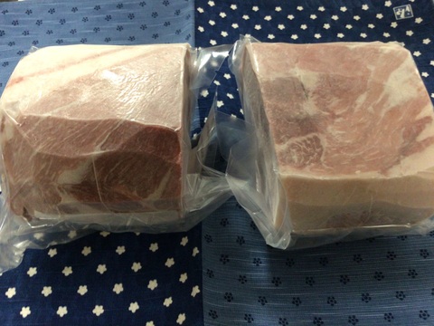 豚肩ロース肉
ブロック ５００ｇ