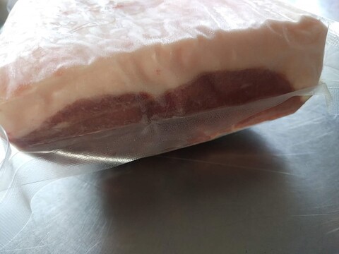 ジビエ　【オスイノシシ】　ロース　ブロック　540g