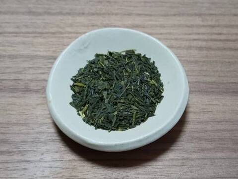 【大容量】べにふうき緑茶300g【苦くて渋いお茶】