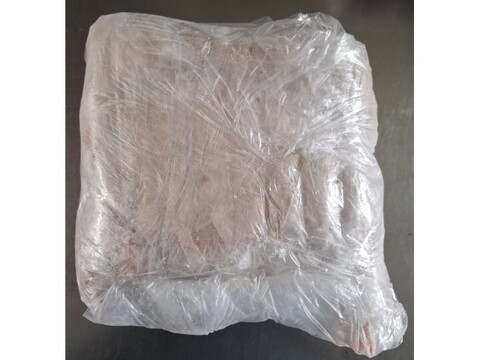 仔イノシシ【皮付き・骨付き】【丸焼き用　半身】2450g