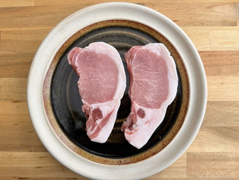 【小江戸黒豚】ちょっと贅沢に！厚切り肉セット
ヒレ肉・ロース肉・肩ロース肉（750ｇ）《冷凍でお届け》《ご自宅用》