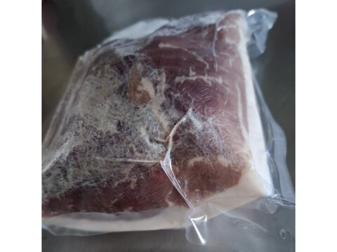 ジビエ　イノシシ　モモ　ブロック　1100g