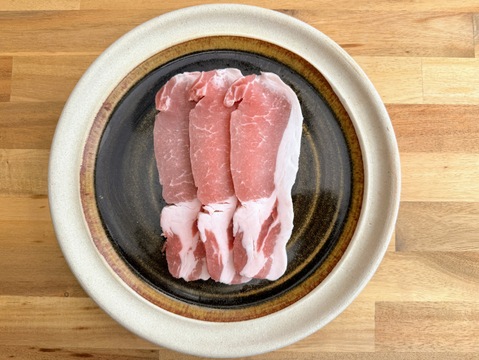 【小江戸黒豚】定番部位の食べくらべセット
焼肉用５㎜スライス・食べやすい５つの部位入り（500ｇ）《冷凍でお届け》《ご自宅用》