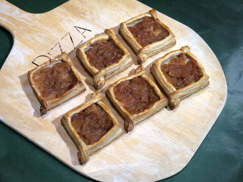 【夜市限定商品】【Sweetsも安全なほうが良い!!】麦の栽培から一貫生産 自然栽培小麦のみ使用したアップルパイ