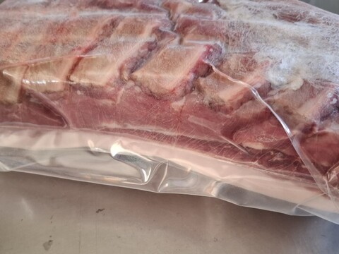 ジビエ　ロース　ブロック　970g