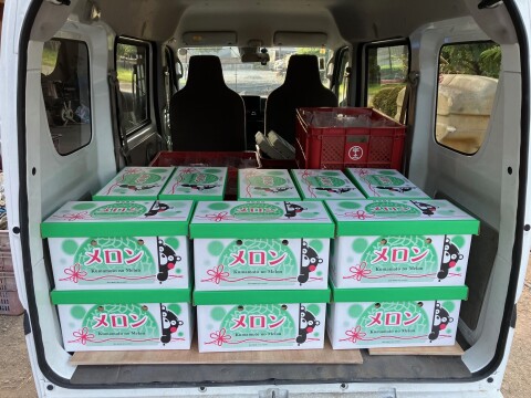 今季最終便【秋作】秀品マスクメロン3.2kg以上(1.6kg以上×2玉・くまモン箱入り)