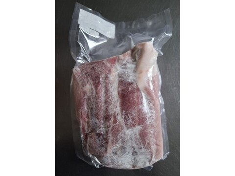 ジビエ　【オスイノシシ】　モモ　ブロック　820g