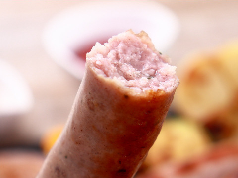 1本80ｇ！熱々を食べると肉汁が溢れる、ほんのりハーブが香る「元気豚 ウインナー　400ｇ（80ｇ×5本入）」