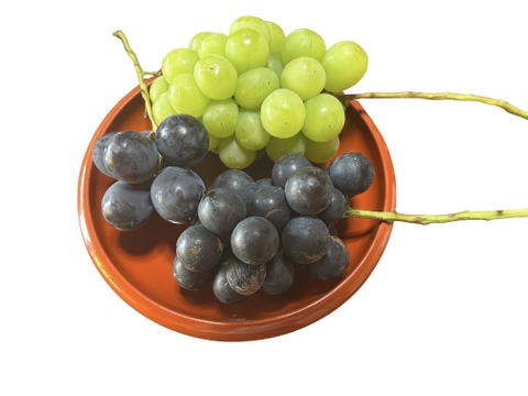 ク⑤【赤ブドウ・ クイーンニーナ】6房前後1.8kg前後　家庭用