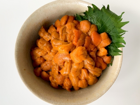 【12/25～12/28発送予定】はぐくむうに塩水パック(エゾバフンウニ) 80g/2P＋海藻スナック/2P＋剣山茎わかめ/1P