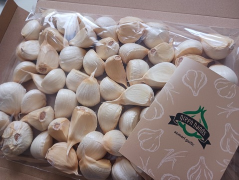 新物 青森県産にんにく バラ 800g ホワイト六片 皮むけなし にんにく農園が育てた「こだわりの品質」数量限定