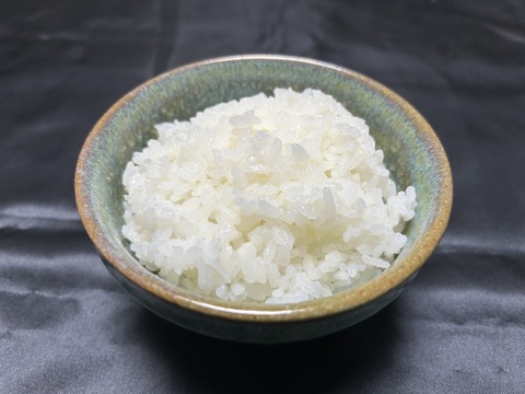 【令和7年産】霧ヶ峰高原からの伏流水が育んだ「信州茅野　米沢吉田米」精米27㎏(米袋白クラフト地　9㎏×3個）