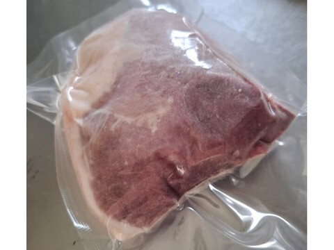 ジビエ　やわらか仔イノシシ【皮付き】　モモ 　ブロック　310g