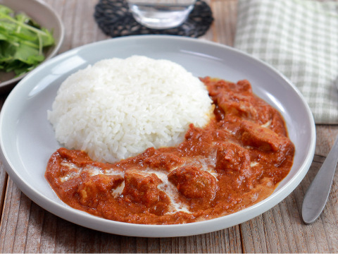 ご飯にもナンにも合う！元気豚のお肉で作った  バターポークカレー  160ｇ×10パック