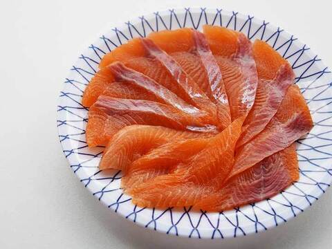 食卓を華やかに ニジマスの刺身盛り 1人前 70g カット 盛り付け済み 石川県産 食べチョク 農家 漁師の産直ネット通販 旬の食材を生産者直送