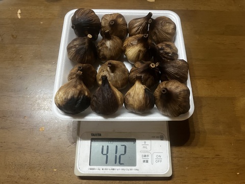 売り切り　お値下げ価格　23 自然栽培　黒にんにく 人気　たっぷり32個
令和7年度新物　食べやすくて美味しい