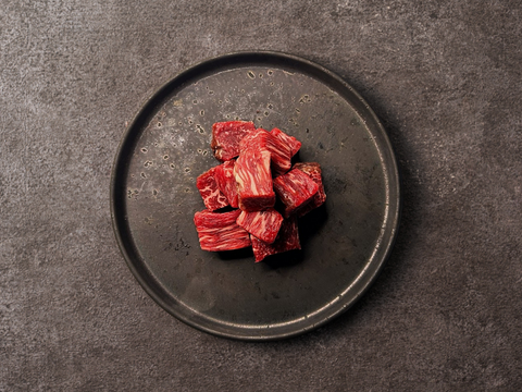 【 特盛！15%OFF 】さいころステーキ 600gセット　自然派グラスフェッドビーフをお手ごろな価格で♪