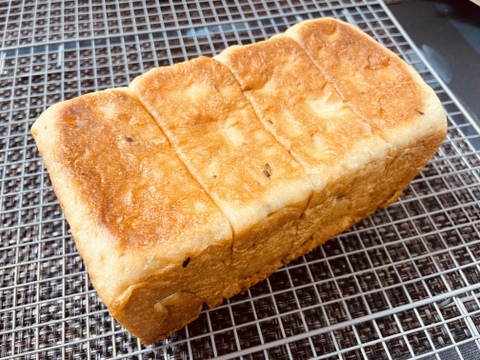 ふわもちっ！【極上生食パン1斤】レーズン入り！！！