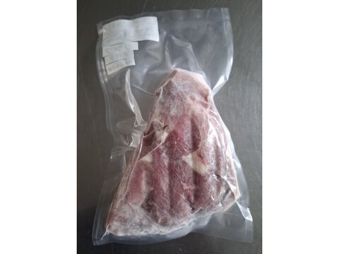 ジビエ　やわらか仔イノシシ　【皮付き】ランプ　ブロック　310g