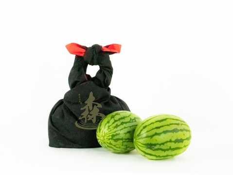 【ギフト・お中元用】スーパーには流通しにくい『激甘うりぼースイカ』（2Lサイズ1玉入り：2人分）