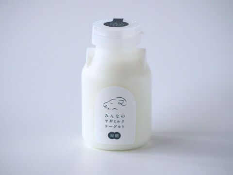 やさしい甘さの「ヤギミルクヨーグルト」加糖タイプ 150g×9本