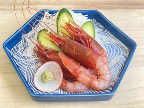 濃厚な旨み極みを持つ夕陽染めの真紅の赤エビ800g