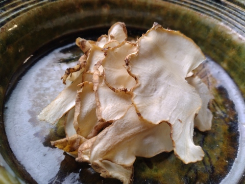 健康増進効果が注目されるキクイモチップス！　飛騨産30ｇ