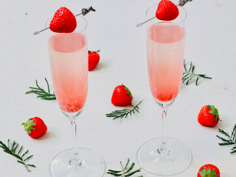 【ギフト】宮城県産いちご食べ比べセット！品種ベリーポップすずorよつぼし＋天使のいちご（品種エンジェルエイト）！ピカピカ輝く甘酸っぱい完熟いちご！(250ｇ2パック入り)