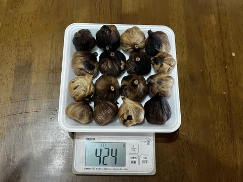 ⑨自然栽培　黒にんにく 人気　たっぷり32個
令和7年度新物　食べやすくて美味しい